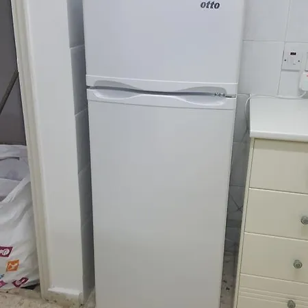 Sunny شقة لارنكا
